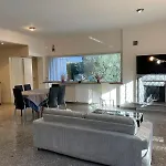 Appartamento In Villa Naomi