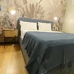 Iconic Studio San Giovanni - House With Private Parking