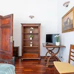 Luxury Apartment In The Heart Of Rome - Near Metro A And B