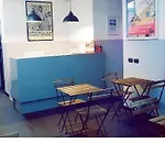M&J Place Hostel Rome