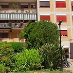 Italian Romance - A Fine Apartment In Rome