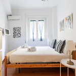 Hostly - Trieste Suite Apartment
