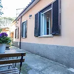 Agrippina house: Mura Vaticane