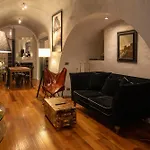 Domus Ciancaleoni - Colosseum - Rione Monti