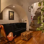 Domus Ciancaleoni - Colosseum - Rione Monti