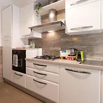 Gemelli Apartment