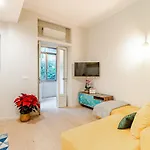 Welcome To Retreat In Trastevere