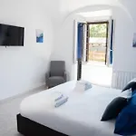 Cromo Apartment
