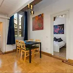 Colosseo House