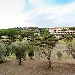 Mons Aureus Resort