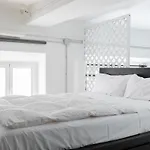 Trevi Modern Loft Apartment