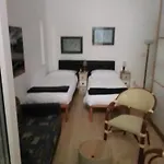 Crescenziovaticanflat