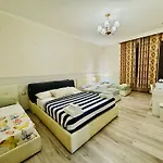 Oscar suite home