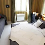 Caracciolo Guest House