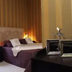 Caracciolo Guest House