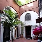 Colosseum Secret Apartment