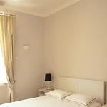 Roman Suite