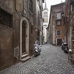 Antique-Modern Flat By Navona Square