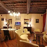 La Casa Dell\'Orologio Di Palazzo Berardi
