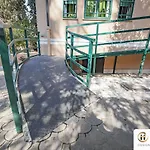 Villa Aurora