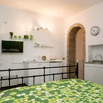 Trastevere Intimate Apartment