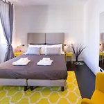 Rent In Rome - IV Novembre