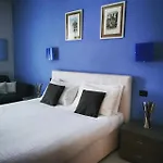 Suites Holiday Rooms