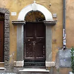Trevi Fountain Apartment