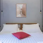 Pietra - The Italian Stay Collection