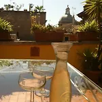 Coliseum Top Floor With Terrace And View