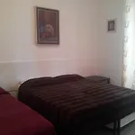 T&V House