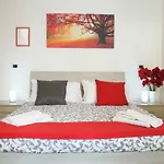 Falco Holiday House