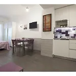 My Purple Apartment In The Center Of Rome
