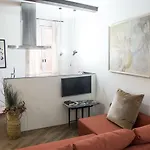 Campo De\' Fiori Apartment
