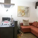 Campo De\' Fiori Apartment