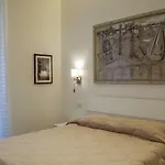 Roma Vespahouse