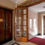 Vatican Walls Rooms