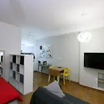 Sant\'Angelo Modern Apartment