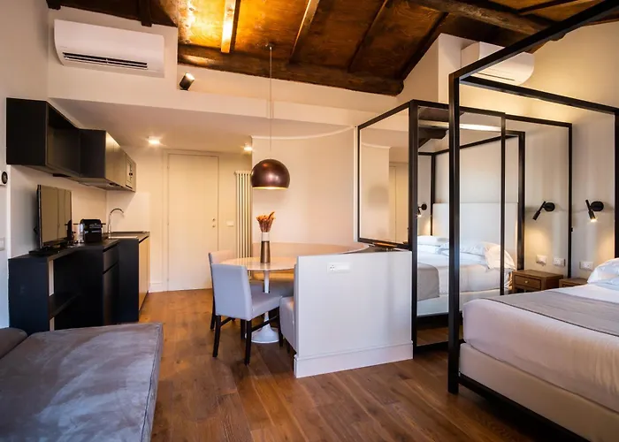 Smeraldo Townhouse