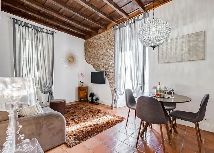 Campo Dei Fiori Royal Orchid Apartment