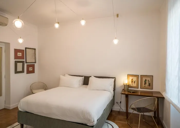 Casavignoni Luxury Apartment Near To Spanish Step