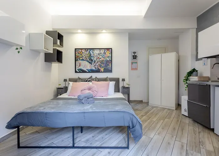 Holiday Homes Rome - Portuense 21 - Studio With Little Private Garden