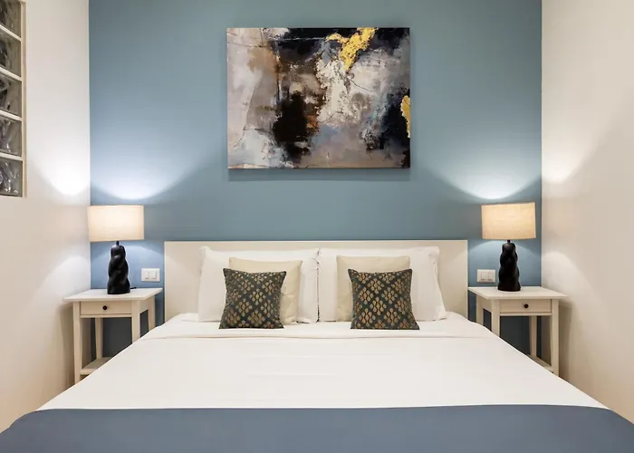 Trevi Fountain Boutique Apartment