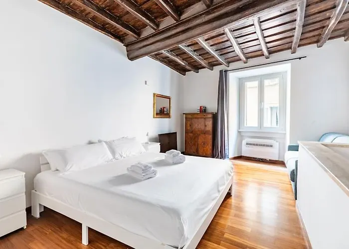 Bottega Augustea Duplex Apartment In Monti