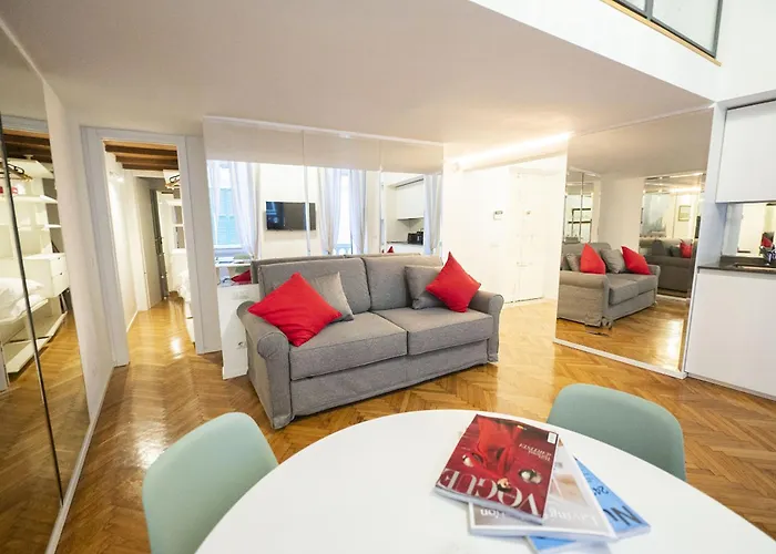 Spanish Steps Lovely Apartment With Balcony