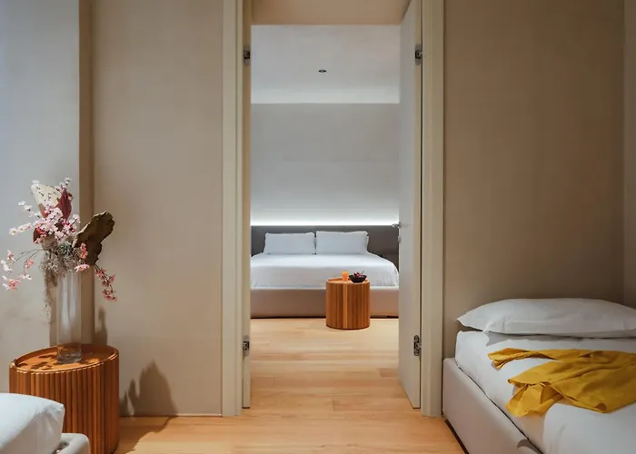 C10 Boutique Hotel