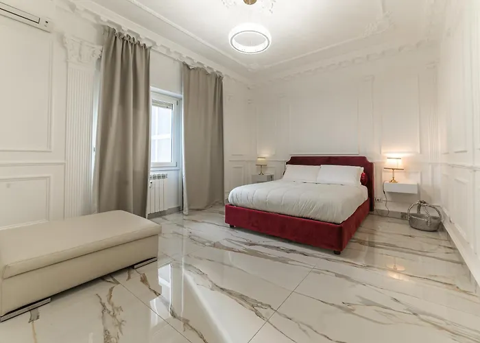 New Roma - Elegant, Modern With Terrace
