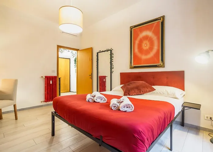 La Piccola Retro , Urban Color And Comfort