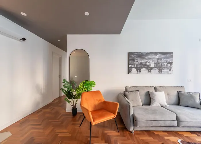 Skylife Modern 4-Bedroom Trastevere Apartment