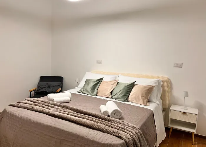 Apartment Roma Centocelle II - Cozy Design Wi-Fi & Ac